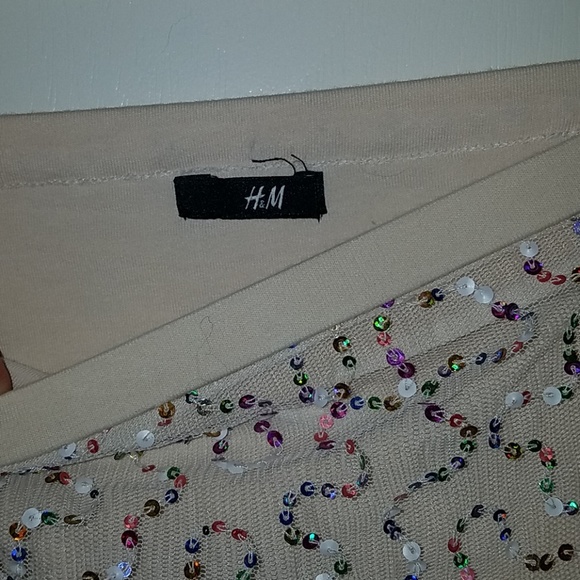 H&M sequin mini skirt - Picture 3 of 4